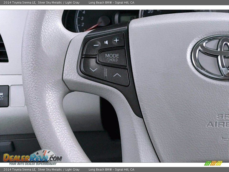 2014 Toyota Sienna LE Silver Sky Metallic / Light Gray Photo #18
