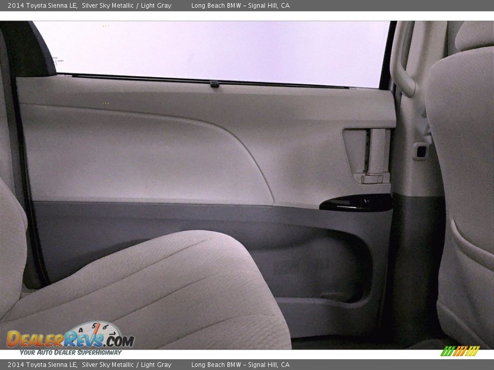 2014 Toyota Sienna LE Silver Sky Metallic / Light Gray Photo #25