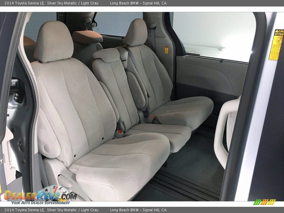 2014 Toyota Sienna LE Silver Sky Metallic / Light Gray Photo #29