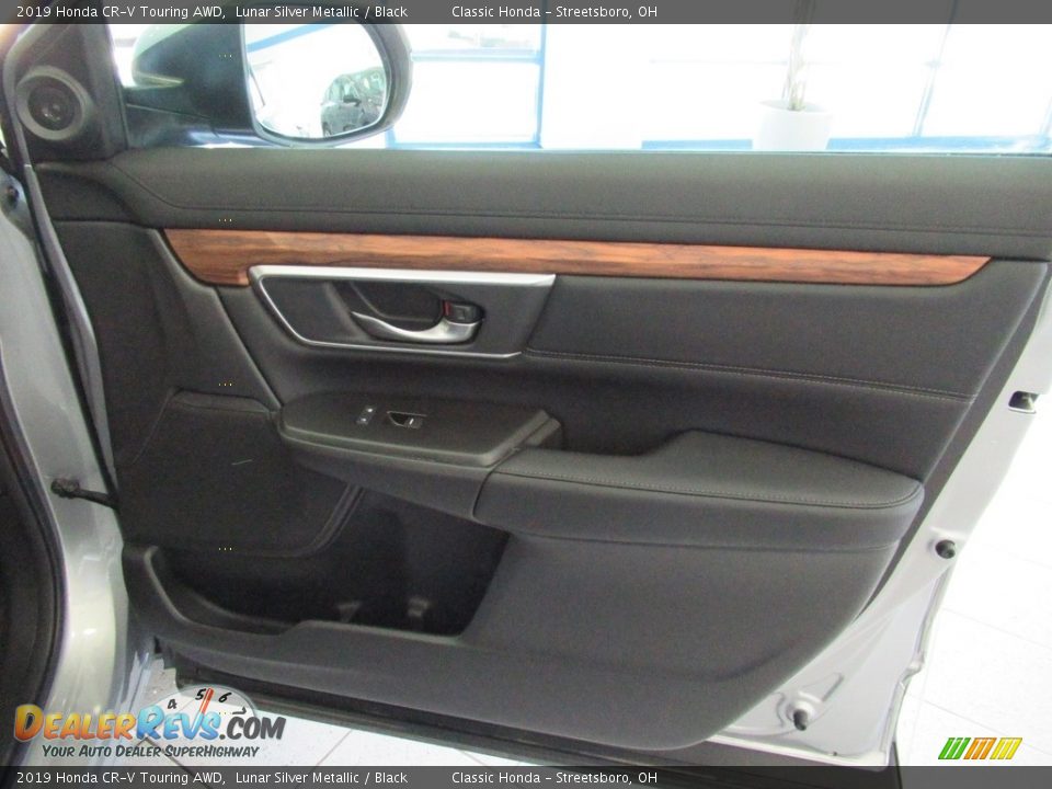 2019 Honda CR-V Touring AWD Lunar Silver Metallic / Black Photo #14