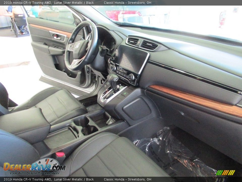 2019 Honda CR-V Touring AWD Lunar Silver Metallic / Black Photo #15