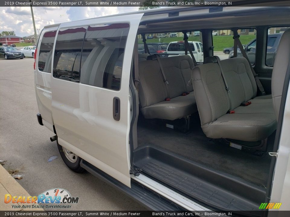 2019 Chevrolet Express 3500 Passenger LT Summit White / Medium Pewter Photo #6