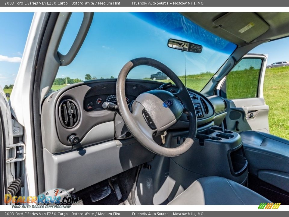 2003 Ford E Series Van E250 Cargo Oxford White / Medium Flint Photo #20