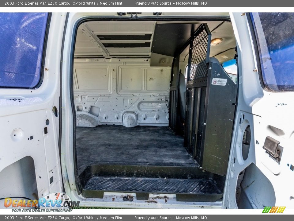 2003 Ford E Series Van E250 Cargo Oxford White / Medium Flint Photo #26