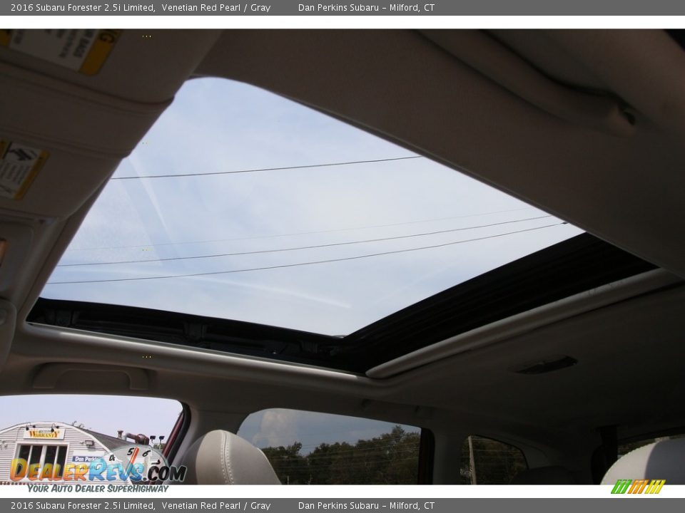 2016 Subaru Forester 2.5i Limited Venetian Red Pearl / Gray Photo #11