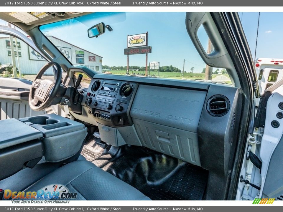 2012 Ford F350 Super Duty XL Crew Cab 4x4 Oxford White / Steel Photo #31