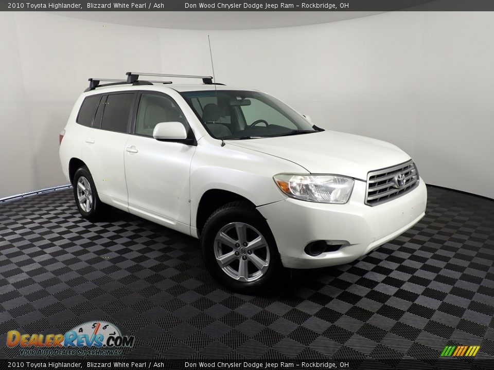 2010 Toyota Highlander Blizzard White Pearl / Ash Photo #2