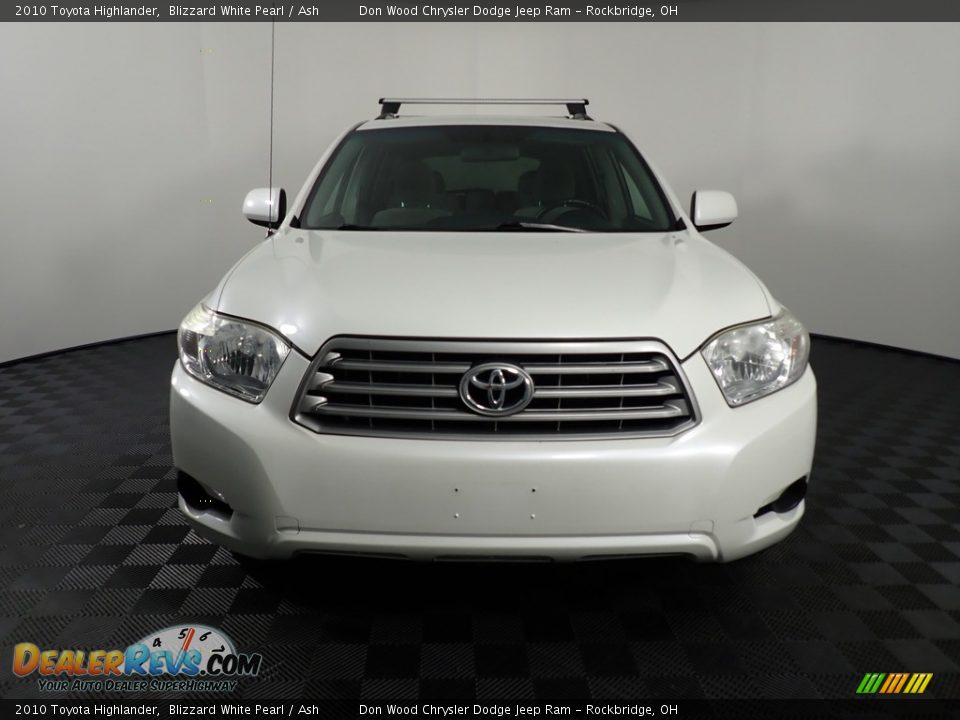 2010 Toyota Highlander Blizzard White Pearl / Ash Photo #4