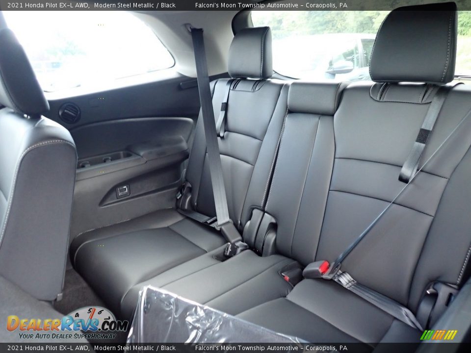 Rear Seat of 2021 Honda Pilot EX-L AWD Photo #11