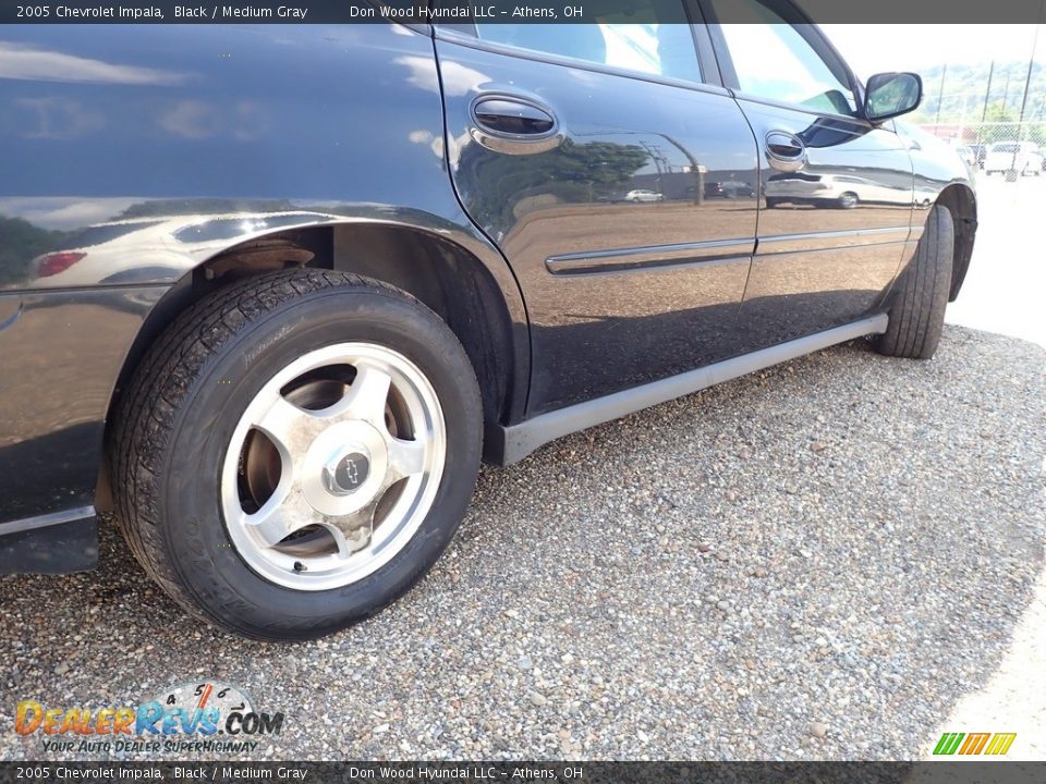 2005 Chevrolet Impala Black / Medium Gray Photo #11