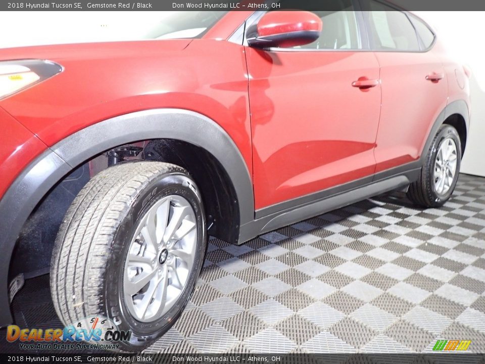 2018 Hyundai Tucson SE Gemstone Red / Black Photo #8