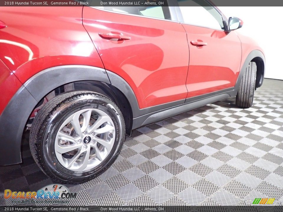 2018 Hyundai Tucson SE Gemstone Red / Black Photo #16