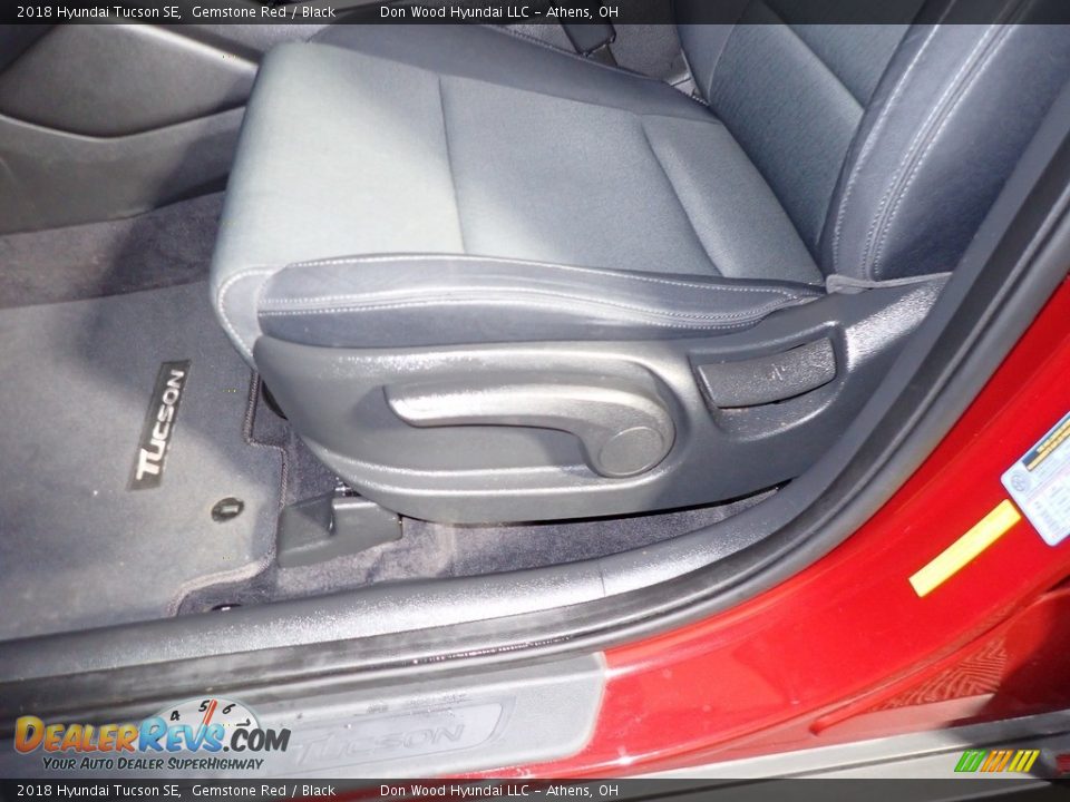 2018 Hyundai Tucson SE Gemstone Red / Black Photo #18