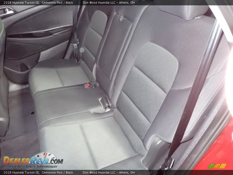 Rear Seat of 2018 Hyundai Tucson SE Photo #21