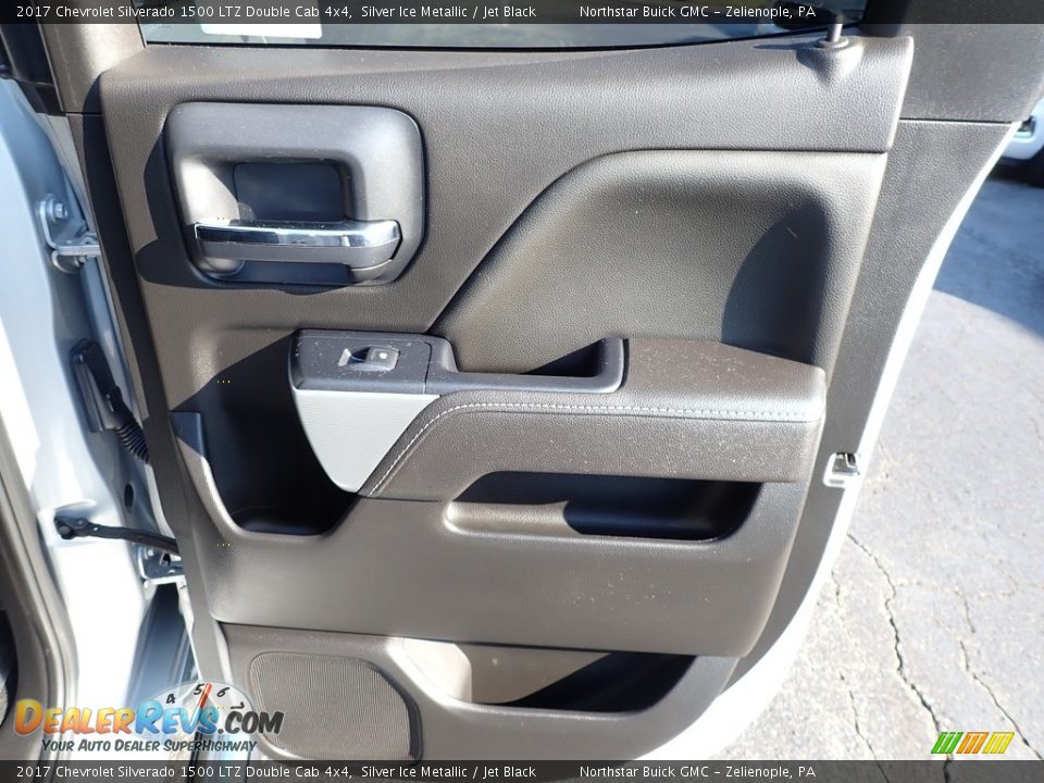 2017 Chevrolet Silverado 1500 LTZ Double Cab 4x4 Silver Ice Metallic / Jet Black Photo #7