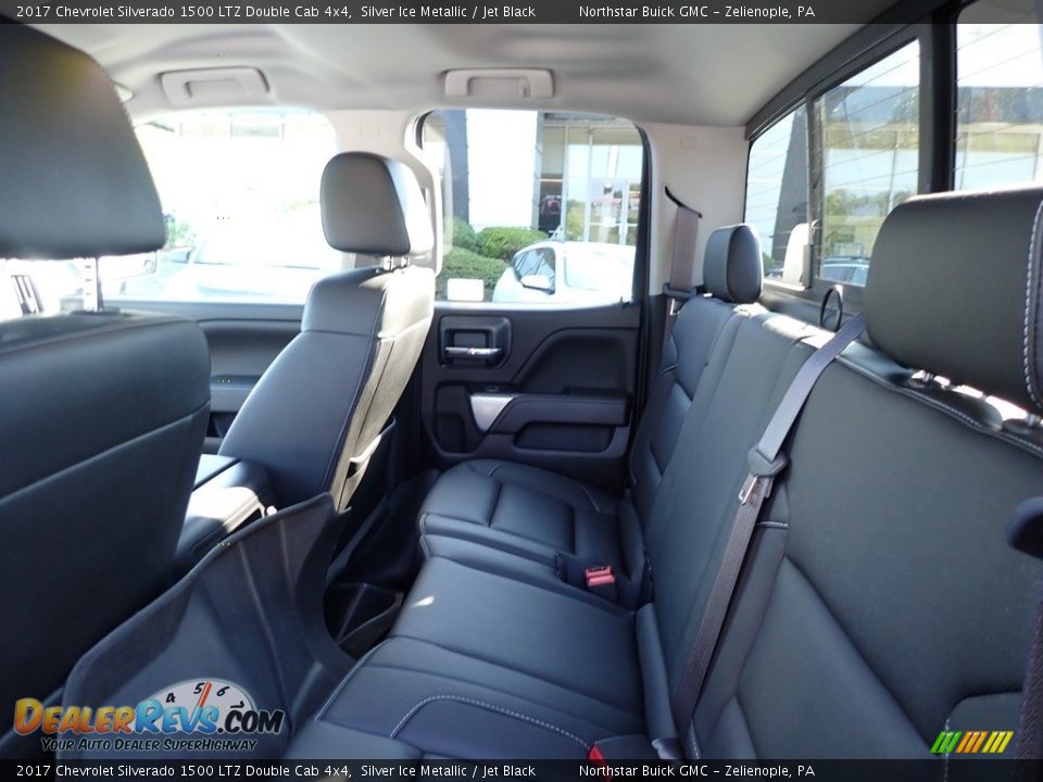 2017 Chevrolet Silverado 1500 LTZ Double Cab 4x4 Silver Ice Metallic / Jet Black Photo #18
