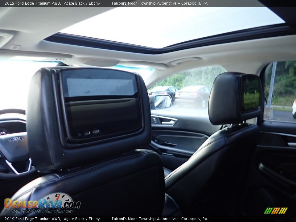 2019 Ford Edge Titanium AWD Agate Black / Ebony Photo #16