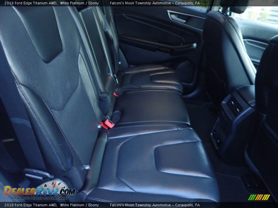 2019 Ford Edge Titanium AWD White Platinum / Ebony Photo #14