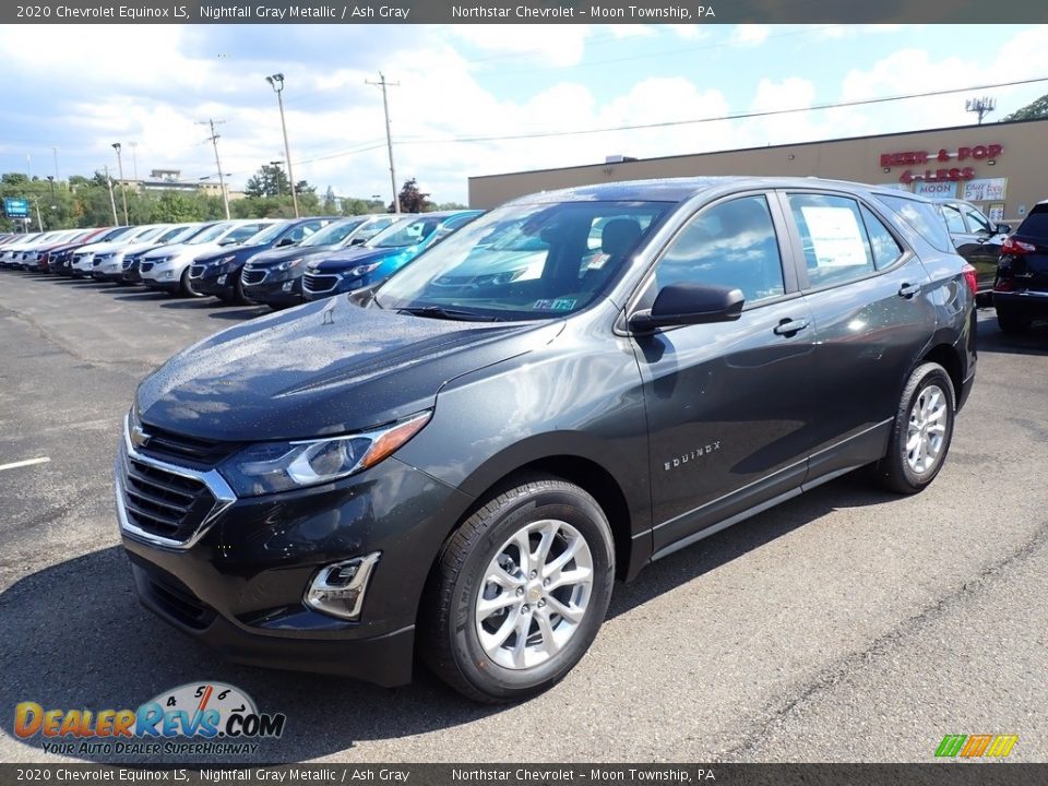 Front 3/4 View of 2020 Chevrolet Equinox LS Photo #1