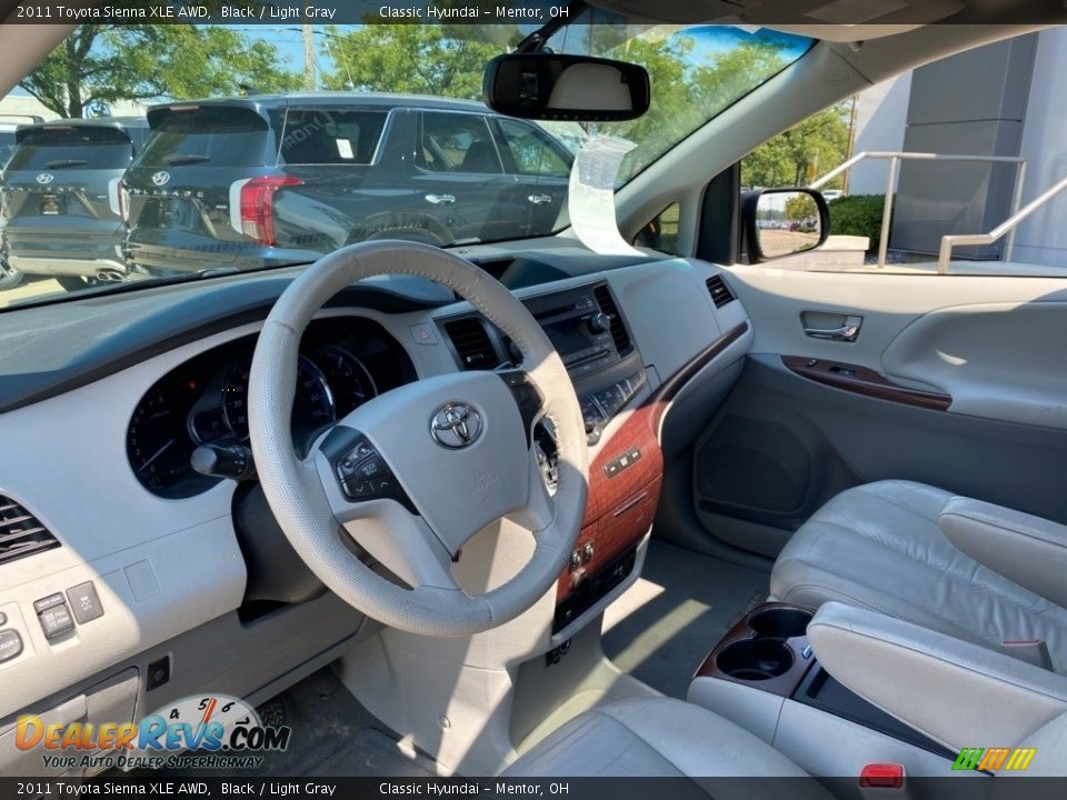 2011 Toyota Sienna XLE AWD Black / Light Gray Photo #3
