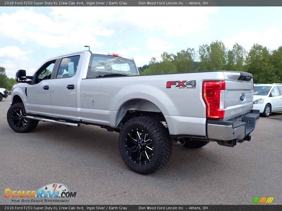 2018 Ford F250 Super Duty XL Crew Cab 4x4 Ingot Silver / Earth Gray Photo #9