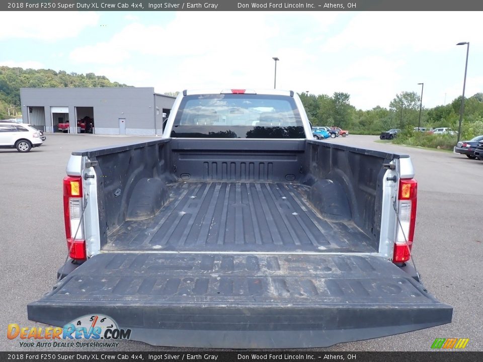 2018 Ford F250 Super Duty XL Crew Cab 4x4 Ingot Silver / Earth Gray Photo #12