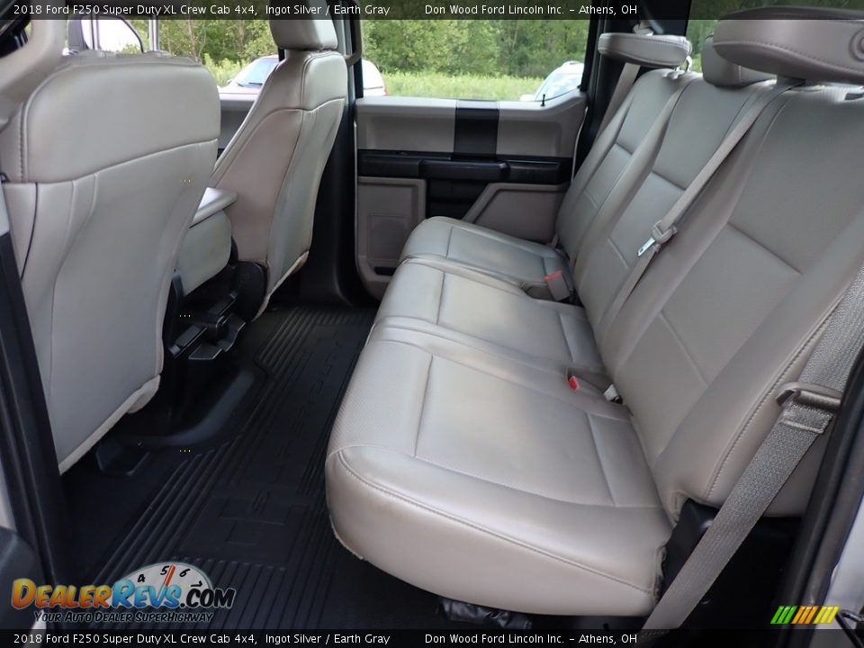 2018 Ford F250 Super Duty XL Crew Cab 4x4 Ingot Silver / Earth Gray Photo #19