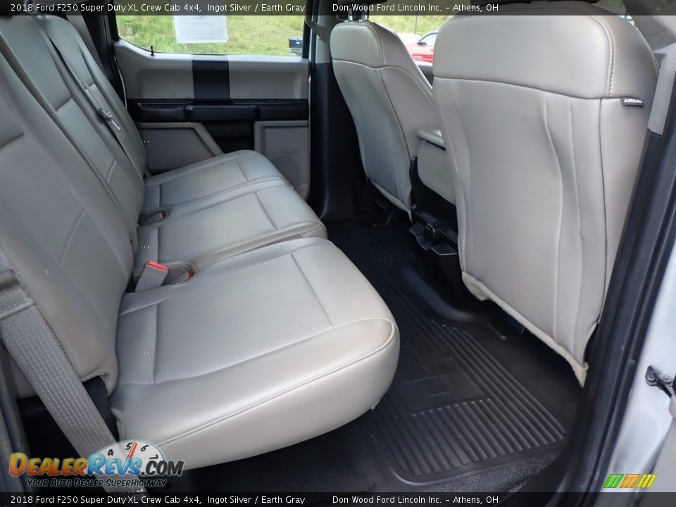 2018 Ford F250 Super Duty XL Crew Cab 4x4 Ingot Silver / Earth Gray Photo #21