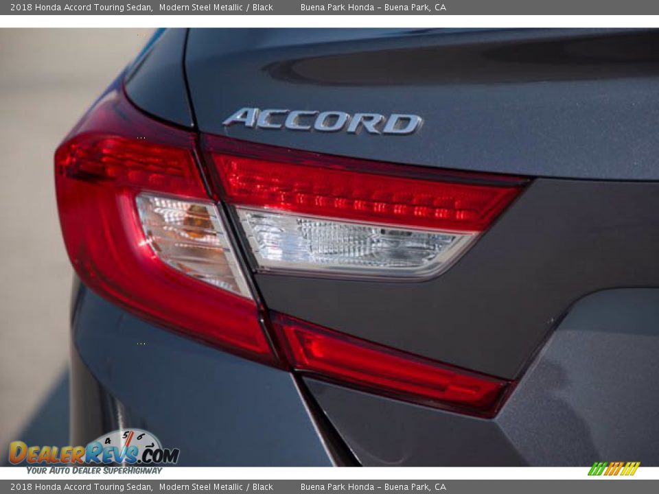 2018 Honda Accord Touring Sedan Modern Steel Metallic / Black Photo #10