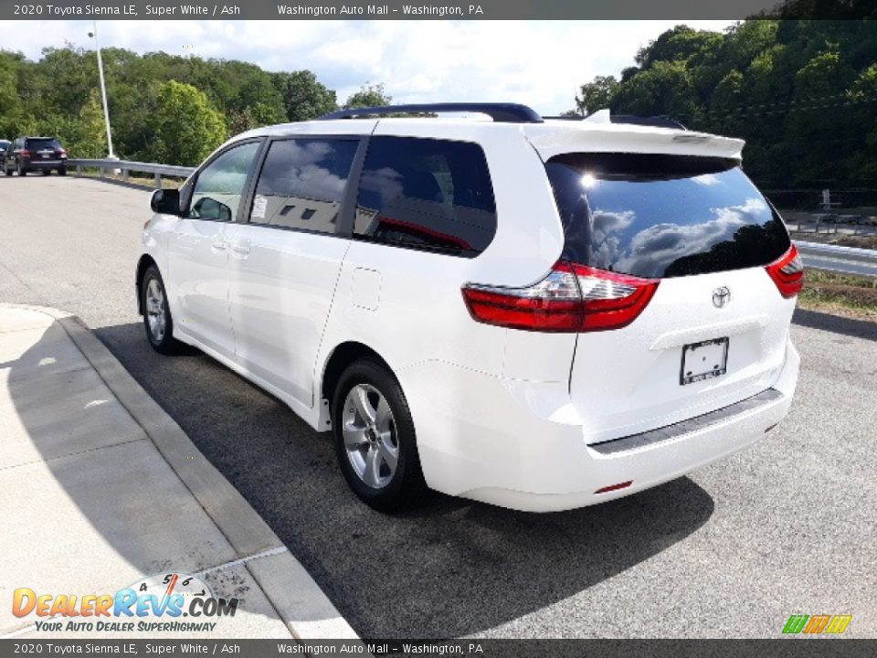 2020 Toyota Sienna LE Super White / Ash Photo #2