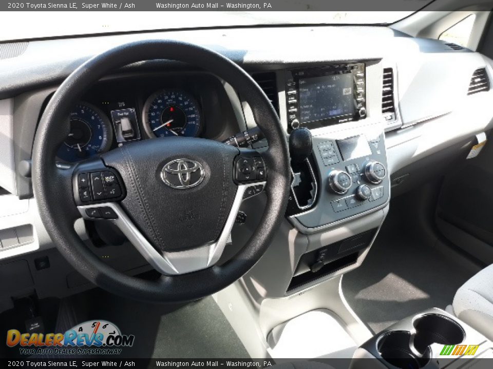 2020 Toyota Sienna LE Super White / Ash Photo #3