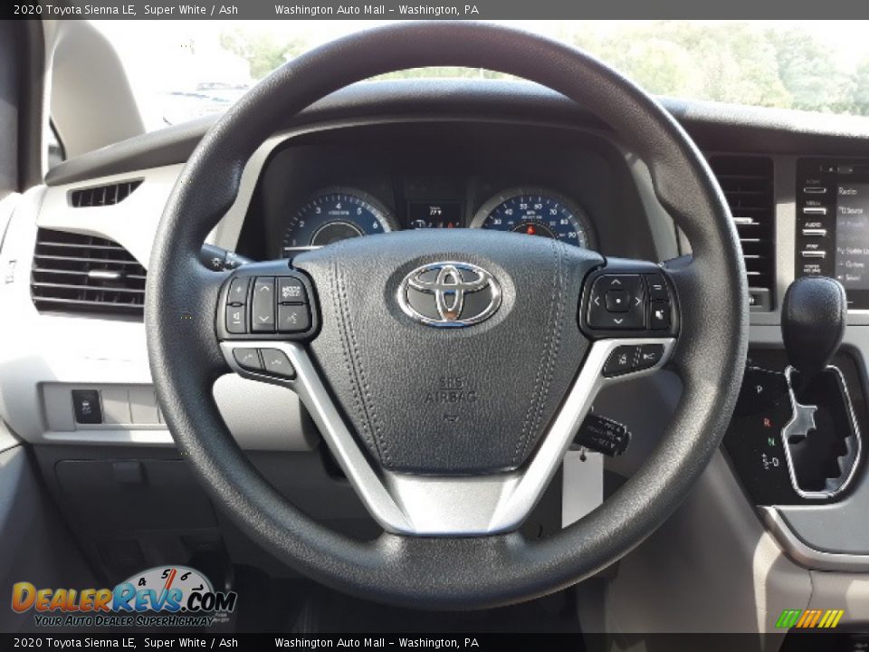 2020 Toyota Sienna LE Super White / Ash Photo #4