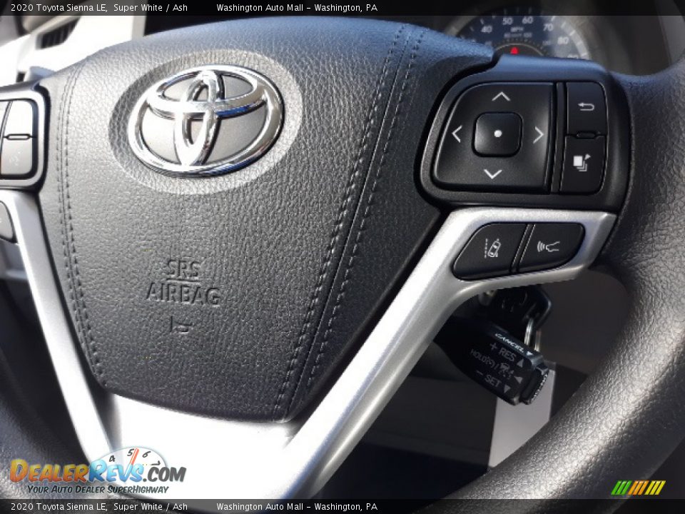 2020 Toyota Sienna LE Super White / Ash Photo #6