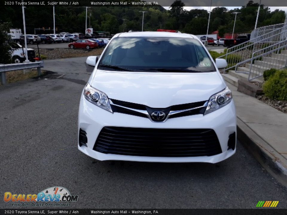 2020 Toyota Sienna LE Super White / Ash Photo #27