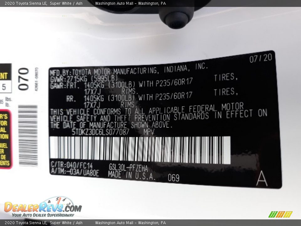 2020 Toyota Sienna LE Super White / Ash Photo #35