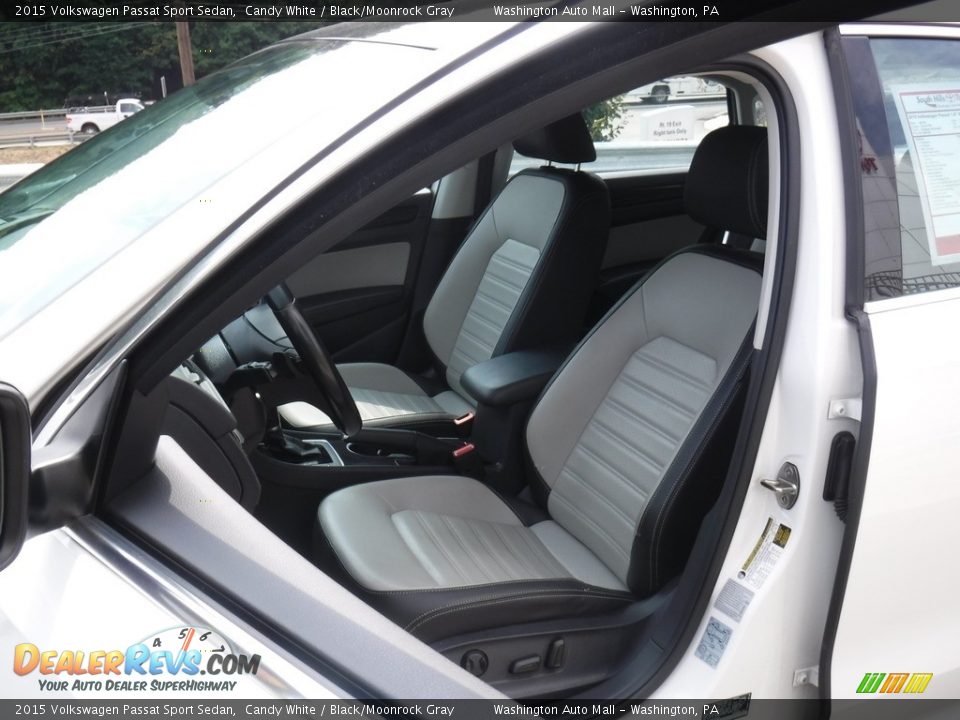 Black/Moonrock Gray Interior - 2015 Volkswagen Passat Sport Sedan Photo #20