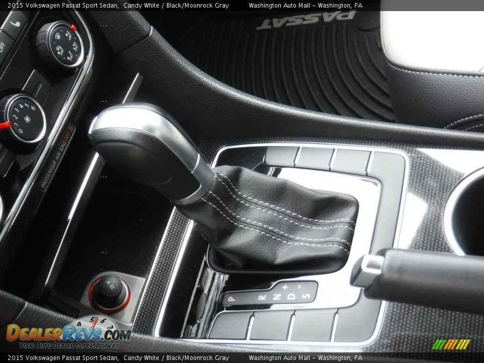 2015 Volkswagen Passat Sport Sedan Shifter Photo #23