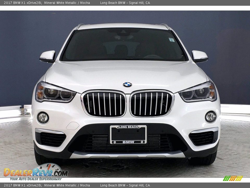 2017 BMW X1 xDrive28i Mineral White Metallic / Mocha Photo #2