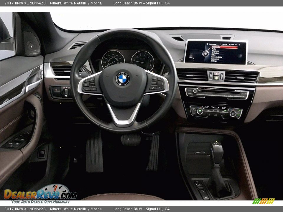 2017 BMW X1 xDrive28i Mineral White Metallic / Mocha Photo #4
