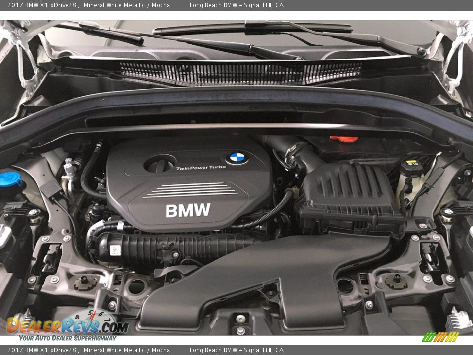 2017 BMW X1 xDrive28i Mineral White Metallic / Mocha Photo #8