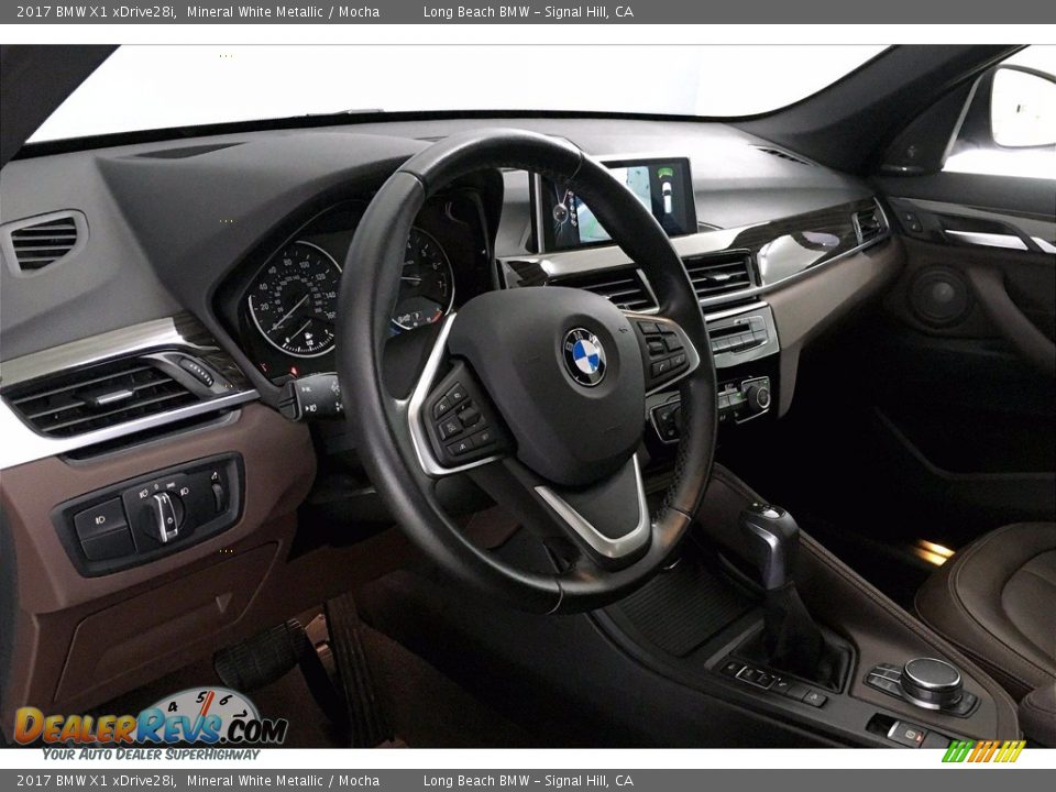 2017 BMW X1 xDrive28i Mineral White Metallic / Mocha Photo #20
