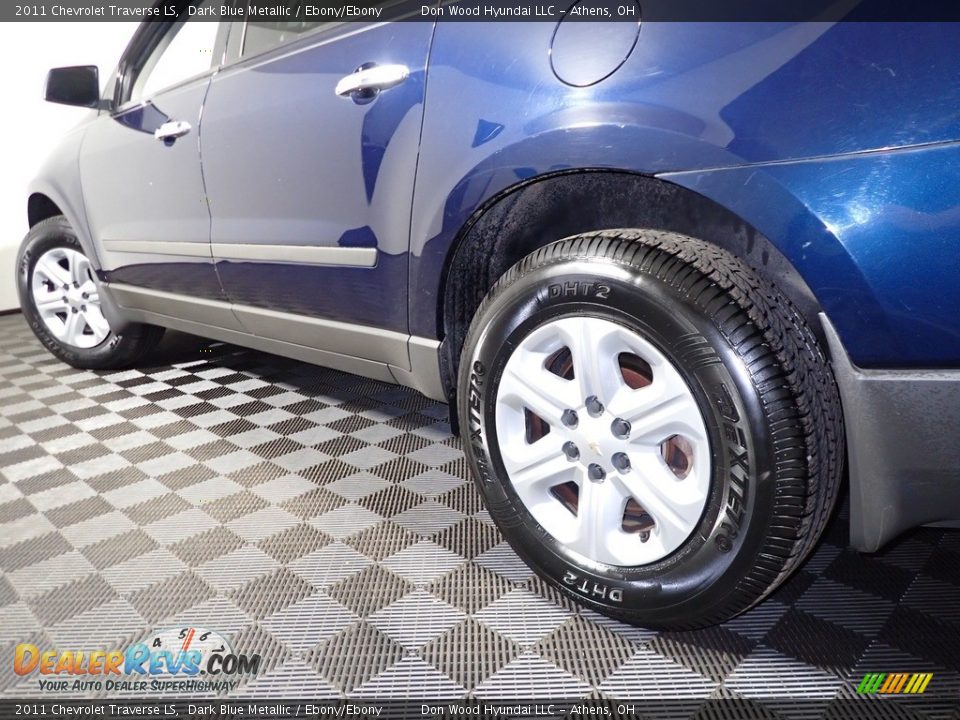 2011 Chevrolet Traverse LS Dark Blue Metallic / Ebony/Ebony Photo #10