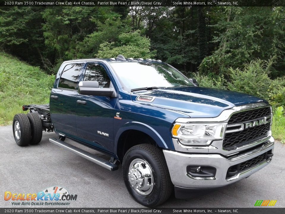 Front 3/4 View of 2020 Ram 3500 Tradesman Crew Cab 4x4 Chassis Photo #4