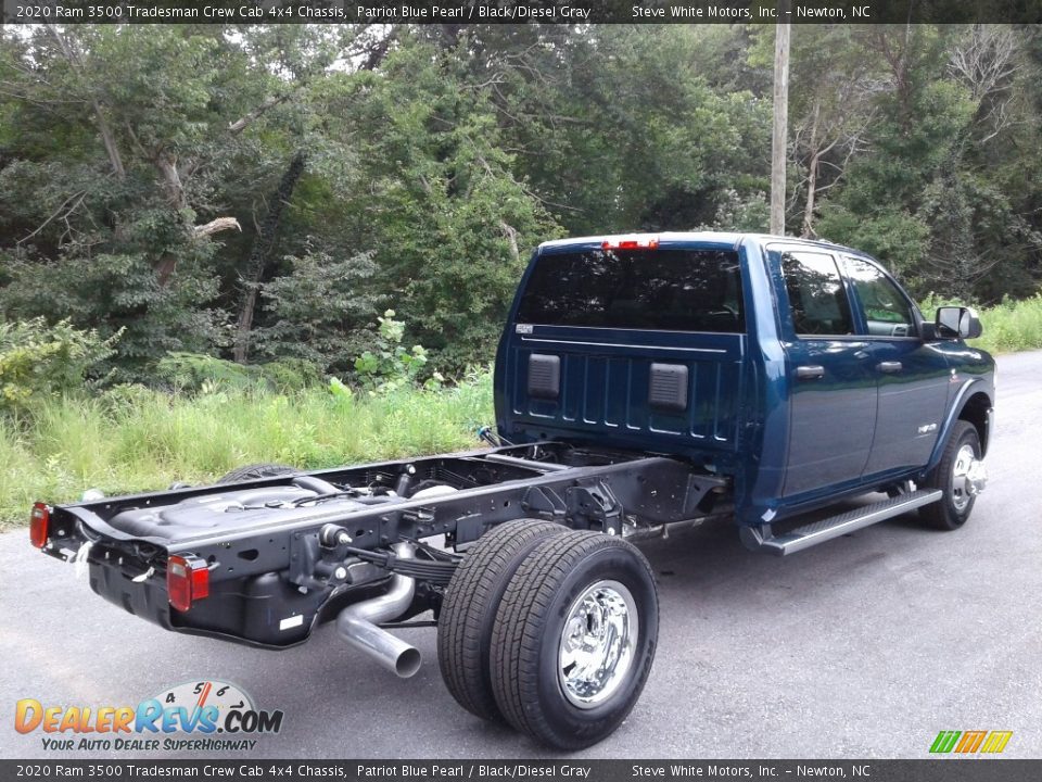 2020 Ram 3500 Tradesman Crew Cab 4x4 Chassis Patriot Blue Pearl / Black/Diesel Gray Photo #6