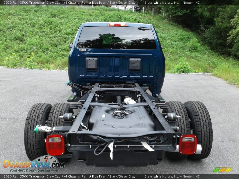 2020 Ram 3500 Tradesman Crew Cab 4x4 Chassis Patriot Blue Pearl / Black/Diesel Gray Photo #7
