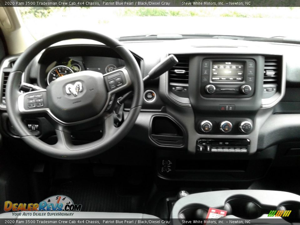 2020 Ram 3500 Tradesman Crew Cab 4x4 Chassis Patriot Blue Pearl / Black/Diesel Gray Photo #16