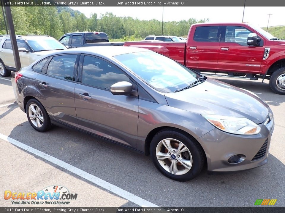 2013 Ford Focus SE Sedan Sterling Gray / Charcoal Black Photo #2