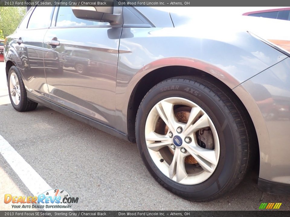 2013 Ford Focus SE Sedan Sterling Gray / Charcoal Black Photo #3