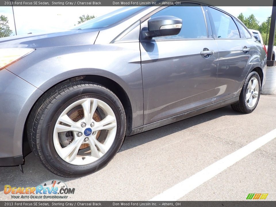 2013 Ford Focus SE Sedan Sterling Gray / Charcoal Black Photo #6