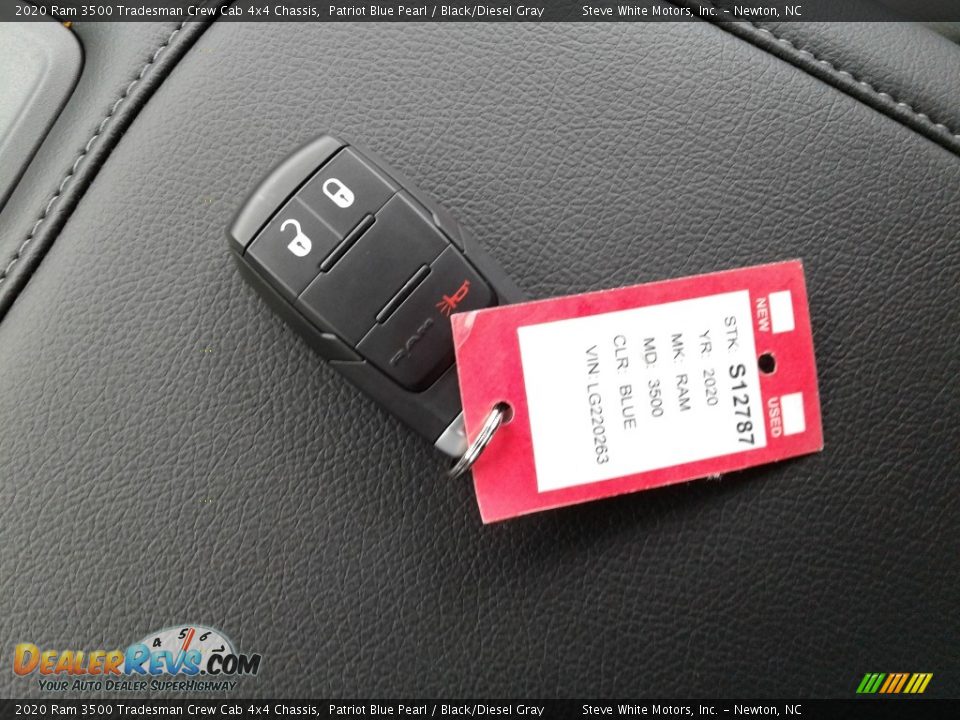 2020 Ram 3500 Tradesman Crew Cab 4x4 Chassis Patriot Blue Pearl / Black/Diesel Gray Photo #26